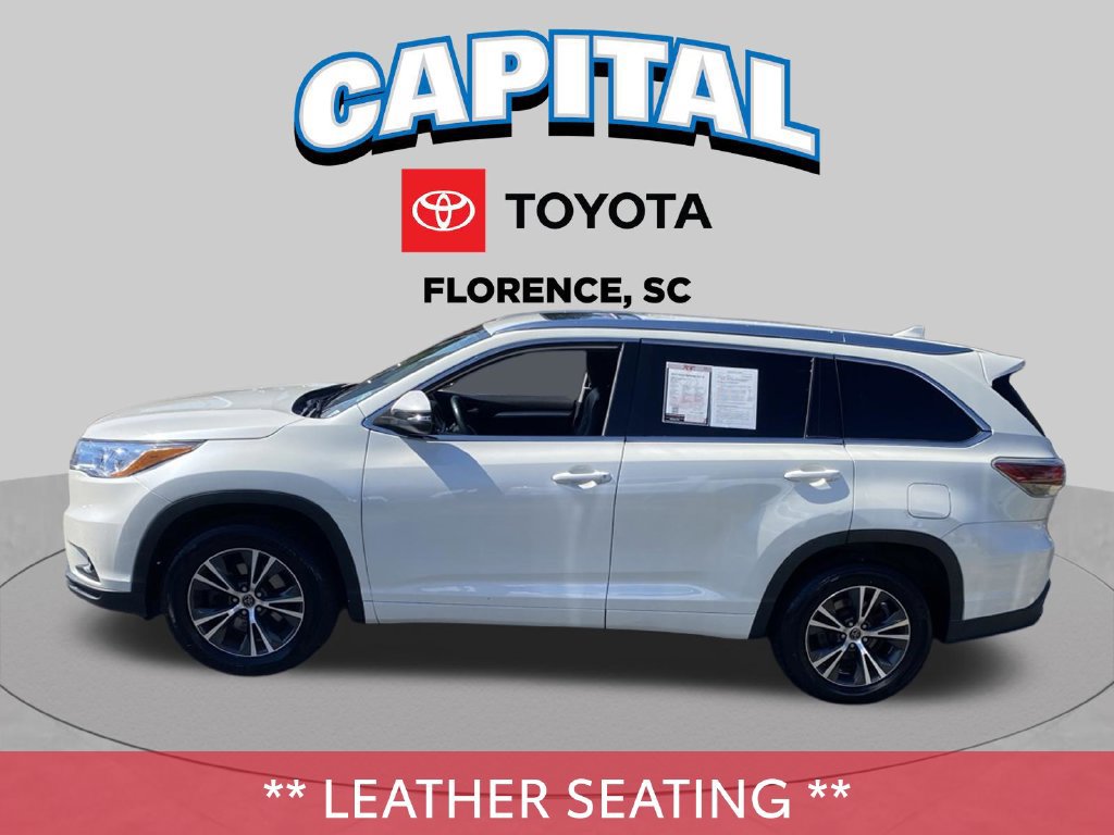 Used 2016 Toyota Highlander XLE FWD image 3