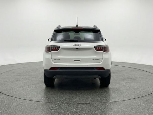 Used 2025 Jeep Compass Trailhawk image 7