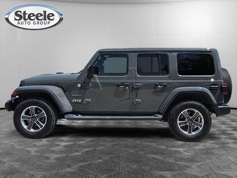 Certified 2018 Jeep Wrangler Unlimited Sahara AWD/4WD image 2