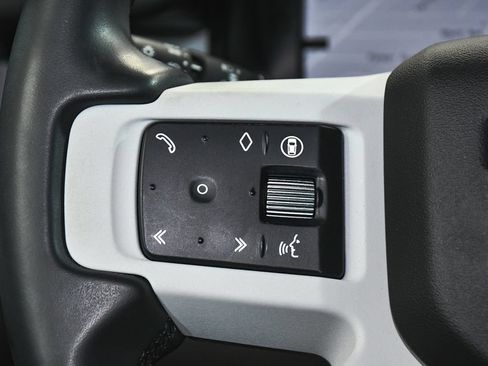 Used 2025 Land Rover Defender 110 S AWD/4WD image 33