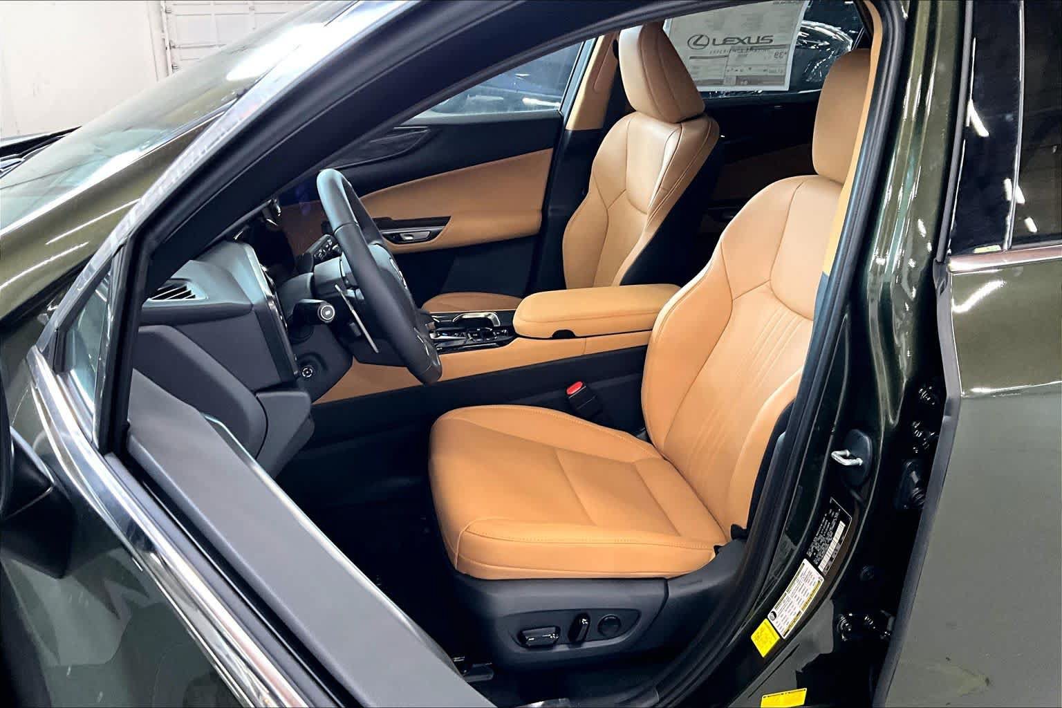 New 2026 Lexus NX 350h AWD w/ Premium Package image 9
