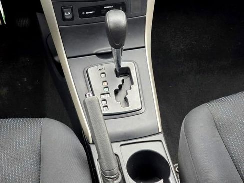 Used 2009 Toyota Corolla S image 19