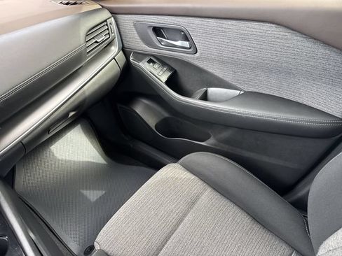 Used 2023 Nissan Rogue SV FWD image 20