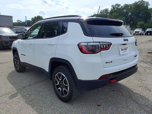 Certified 2025 Jeep Compass Trailhawk AWD/4WD image 28