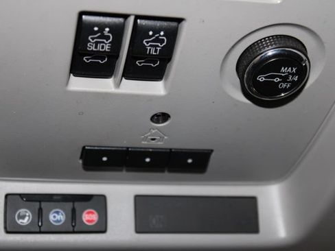 Used 2019 Cadillac Escalade Luxury AWD/4WD image 45