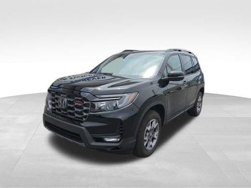 Used 2023 Honda Passport TrailSport image 4
