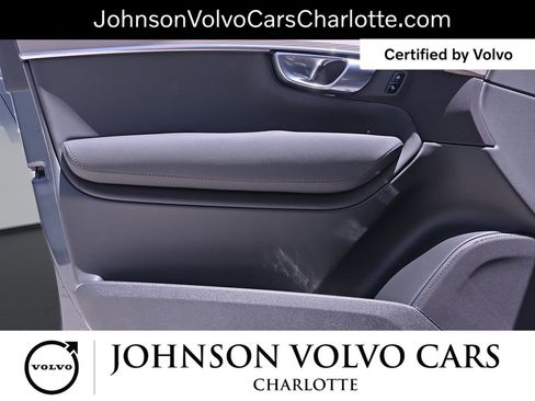 Used 2025 Volvo XC90 B6 Plus AWD/4WD image 30
