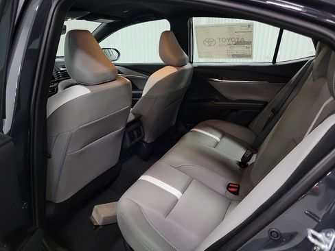 New 2026 Toyota Camry SE image 9