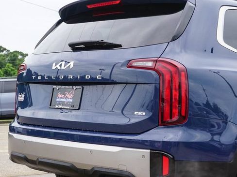 Used 2025 Kia Telluride S AWD/4WD image 5