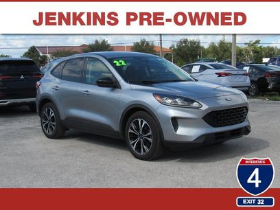 Used 2022 Ford Escape SE w/ SE Sport Appearance Package