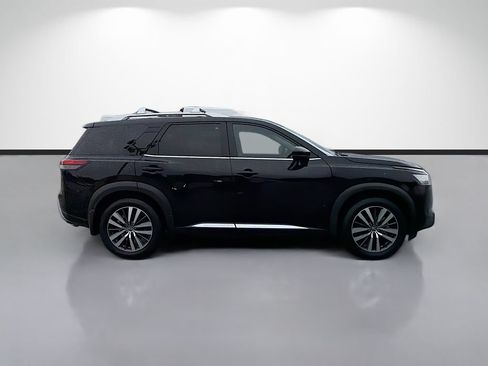 Used 2022 Nissan Pathfinder Platinum w/ Cargo Package FWD image 2