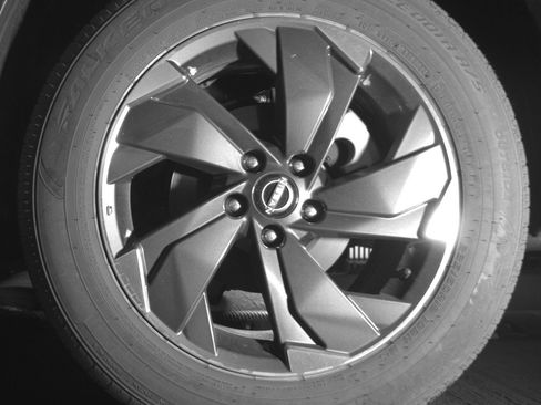 Used 2025 Nissan Rogue SV FWD image 14