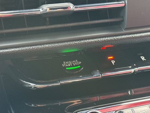 Used 2025 Lincoln Corsair Grand Touring w/ Equipment Group 302A image 22