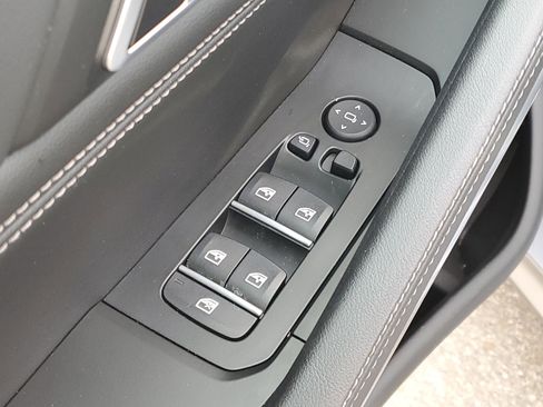 Certified 2024 BMW X6 xDrive40i w/ Premium Package image 6