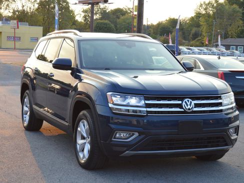 Used 2018 Volkswagen Atlas SEL image 2
