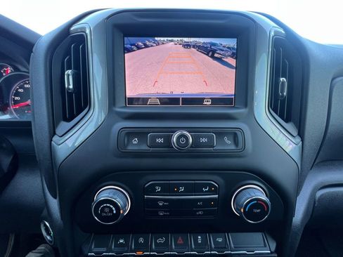 Used 2024 Chevrolet Silverado 1500 Custom image 9