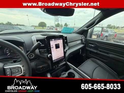 New 2026 RAM 2500 Laramie w/ Night Edition AWD/4WD image 17