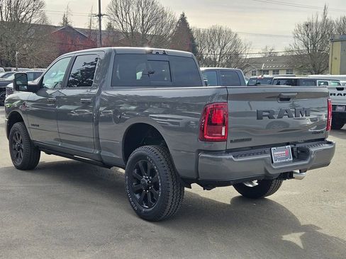 New 2026 RAM 2500 Laramie AWD/4WD image 5