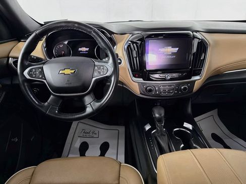 Used 2023 Chevrolet Traverse Premier AWD/4WD image 23