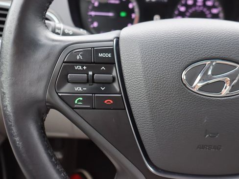 Used 2016 Hyundai Sonata Limited w/ Option Group 04 FWD image 6