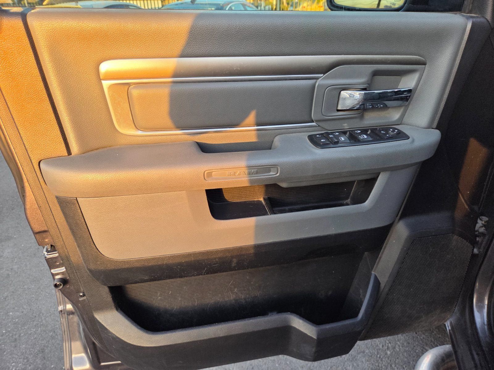 Used 2015 RAM 1500 Outdoorsman AWD/4WD image 8