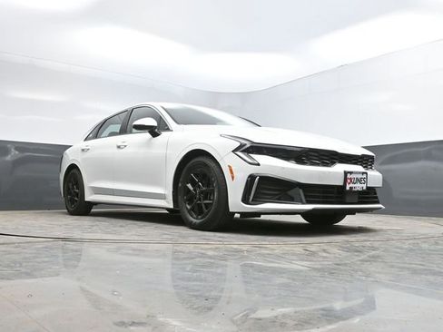 Used 2025 Kia K5 LXS FWD image 48