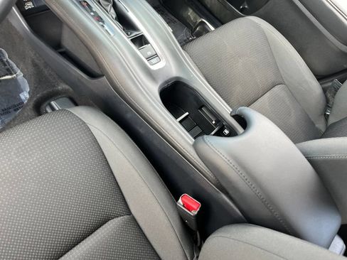 Used 2022 Honda HR-V EX image 17