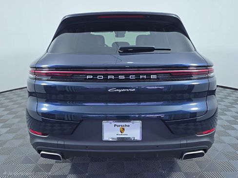 Certified 2026 Porsche Cayenne AWD/4WD image 6