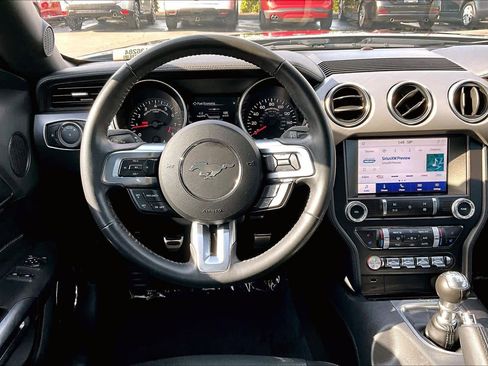 Used 2022 Ford Mustang GT Premium image 6