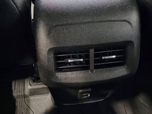 Used 2022 GMC Terrain SLE w/ Driver Convenience Package AWD/4WD image 26