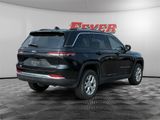 Used 2023 Jeep Grand Cherokee Limited image 5
