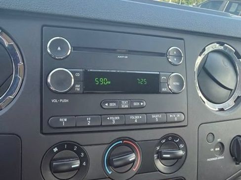Used 2009 Ford F250 4x4 SuperCab Super Duty image 29