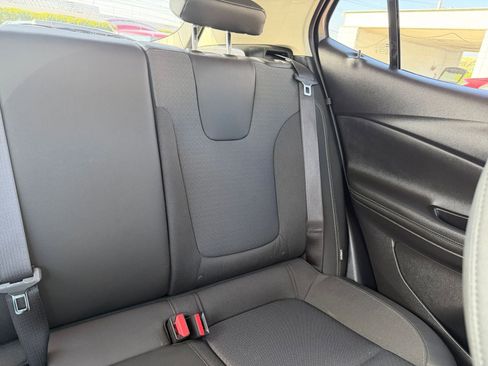 Used 2025 Buick Encore GX Preferred image 35