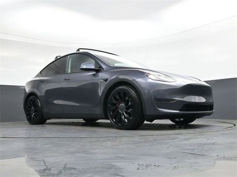 Used 2021 Tesla Model Y Performance image 30