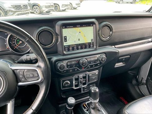 Used 2021 Jeep Wrangler Unlimited Sahara AWD/4WD image 17