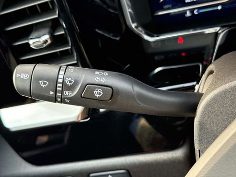 Used 2022 Chevrolet Silverado 1500 RST image 9