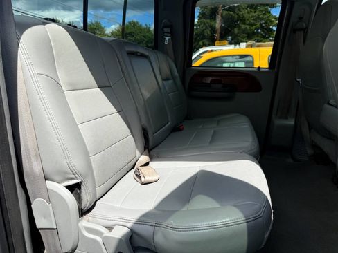 Used 2006 Ford F250 Lariat AWD/4WD image 21