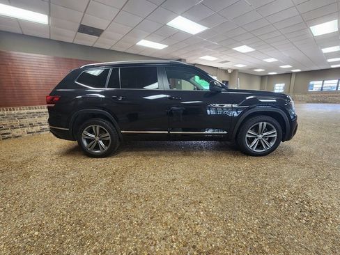 Used 2019 Volkswagen Atlas SE w/ Towing Package image 5