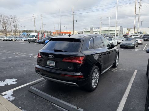 Used 2018 Audi Q5 2.0T Premium Plus w/ Premium Plus Package image 3
