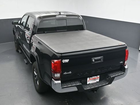 Used 2023 Toyota Tacoma SR5 AWD/4WD image 28