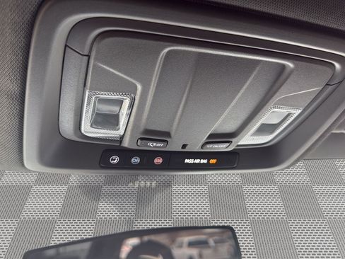 Used 2024 GMC Sierra 1500 Elevation image 25