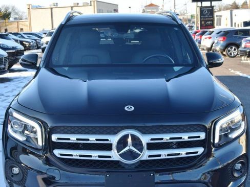 Used 2022 Mercedes-Benz GLB 250 4MATIC w/ Premium Package Lite image 15