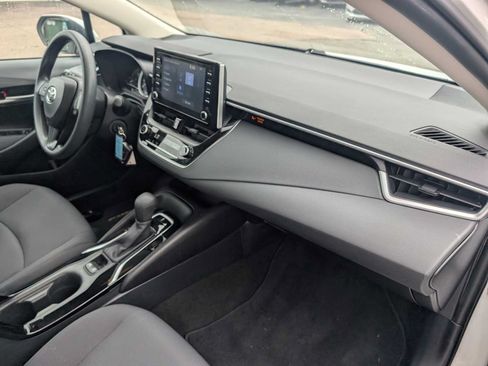 Used 2020 Toyota Corolla LE FWD image 27