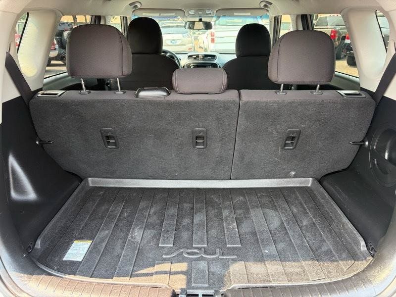 Used 2015 Kia Soul FWD image 8