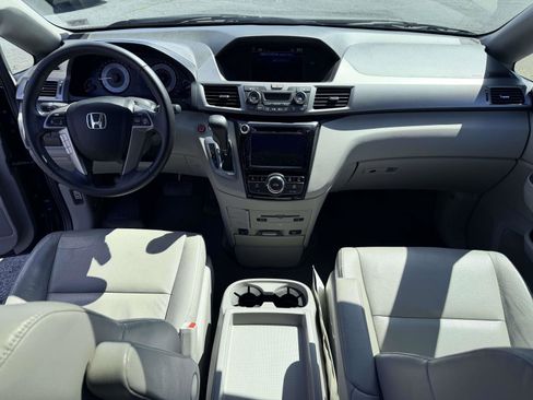 Used 2016 Honda Odyssey EX-L image 2