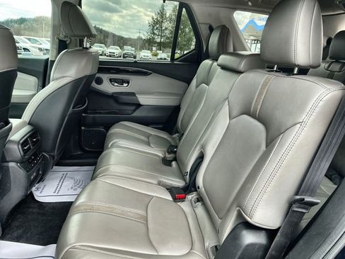 Used 2023 Honda Pilot EX-L image 25