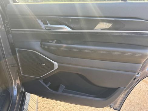 Certified 2024 Jeep Wagoneer 4WD image 15