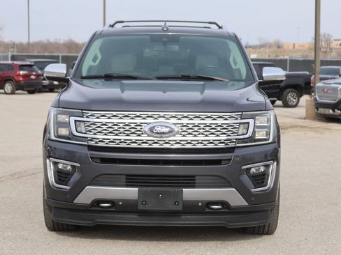 Used 2019 Ford Expedition Platinum image 2