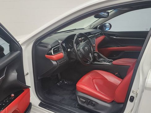 Used 2018 Toyota Camry XSE w/ Driver Assist Package image 10