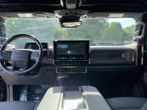 Used 2025 GMC Hummer EV 3X AWD/4WD image 31